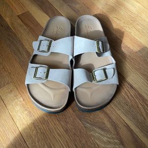 Skechers luxe foam sandals